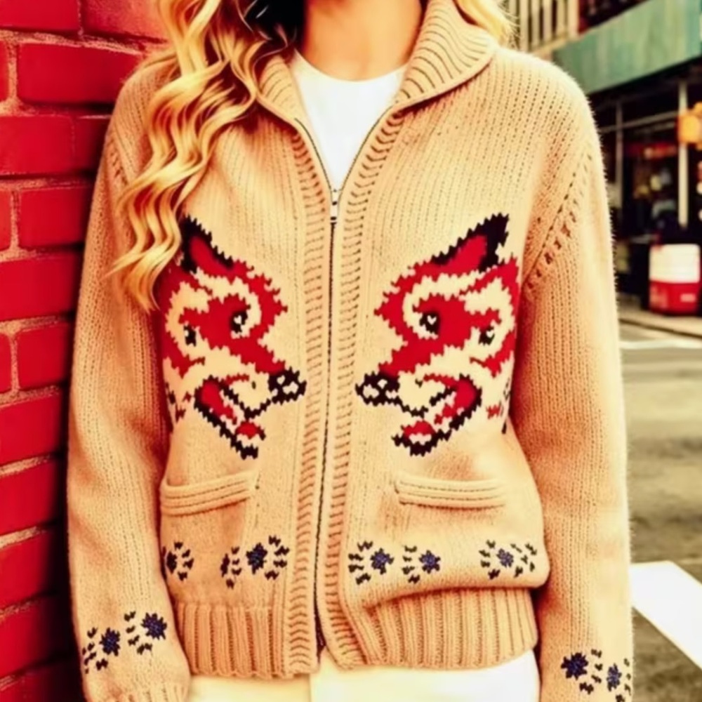 Soon NEW 9/3 Boho Caramel Fox Motif Women’s Sweater